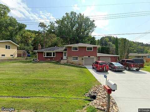 Irish, LA CROSSE, WI 54601