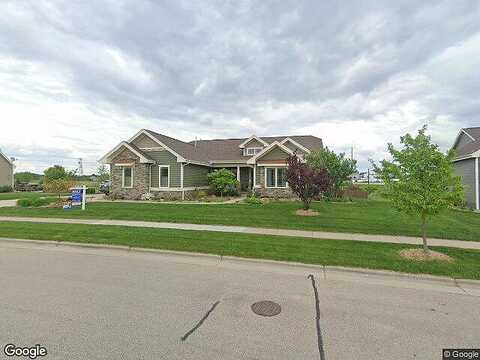 Bella, SUN PRAIRIE, WI 53590