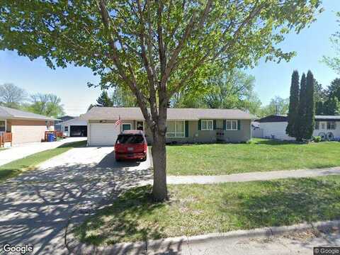 Cedar, MOORHEAD, MN 56560