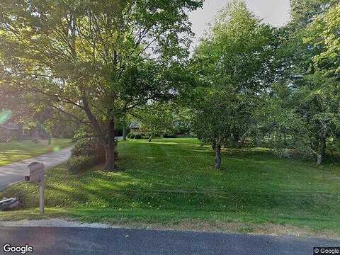 Circle, MEQUON, WI 53092