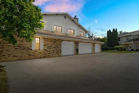 Sun Valley, RACINE, WI 53406