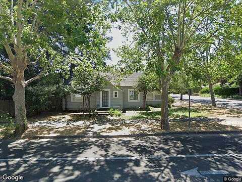 Grove, UKIAH, CA 95482