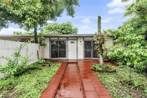 40Th Circle, MIAMI GARDENS, FL 33055