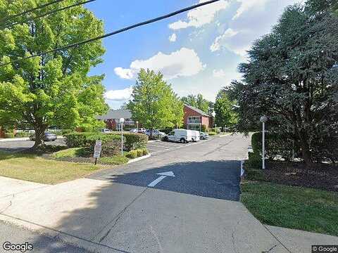 Norwalk Rd, Philadelphia, PA 19115