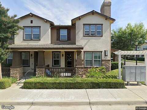Silver Spur Cir, Oakdale, CA 95361