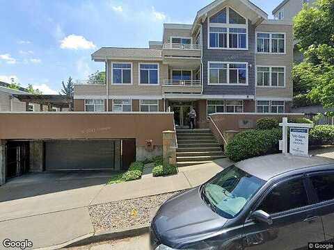 Highland Dr, Seattle, WA 98109