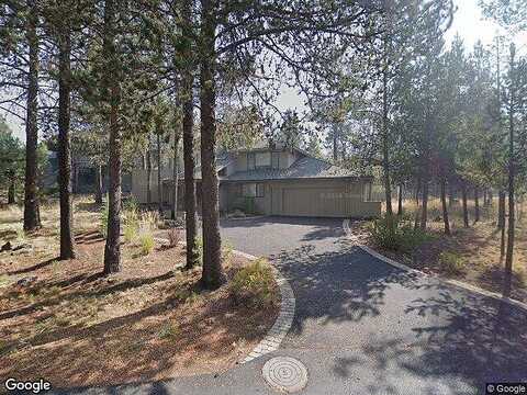 Yellow Pine Ln, Sunriver, OR 97707