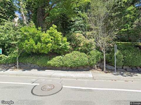 Lake Washington Blvd Ne, Kirkland, WA 98033