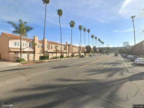 White Oak Ave, Encino, CA 91316