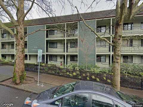 S Corbett Ave, Portland, OR 97239