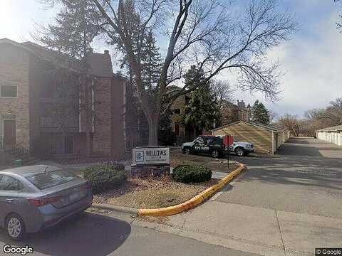 Ridge Dr, Minneapolis, MN 55416