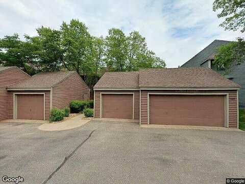 Spencer Rd W, Saint Paul, MN 55108