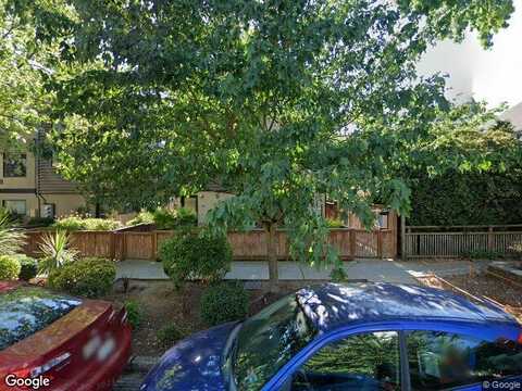13Th Ave E, Seattle, WA 98102