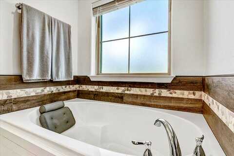 Elk Run, BEAUMONT, TX 77707