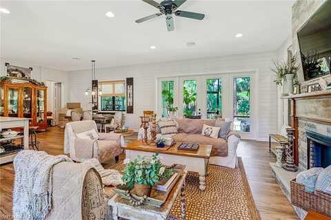 14Th, NAPLES, FL 34117