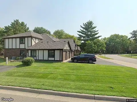 Toledo Ct, Bloomington, MN 55437