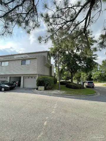 Plantation Rd, Pensacola, FL 32504