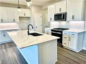 4Th, LAKE ELMO, MN 55042