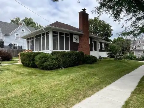 Short, FORT ATKINSON, WI 53538