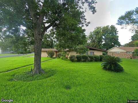 12Th, PORT NECHES, TX 77651