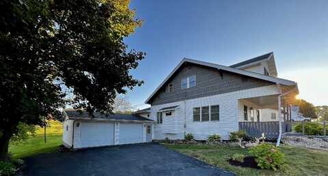 Spring, HIGHLAND, WI 53543