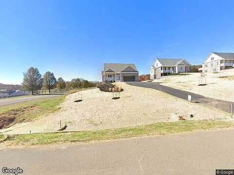 Doral Dr, Radford, VA 24141