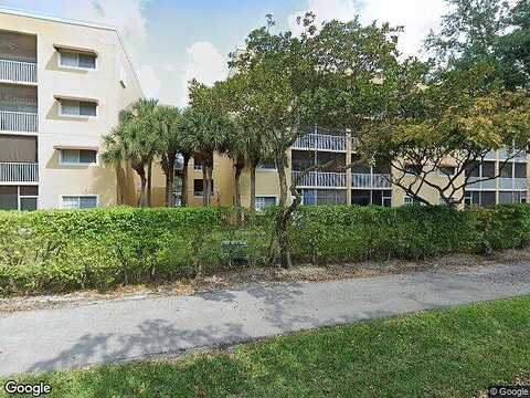E Lucerne Lakes Boulevard E, Lake Worth, FL 33467
