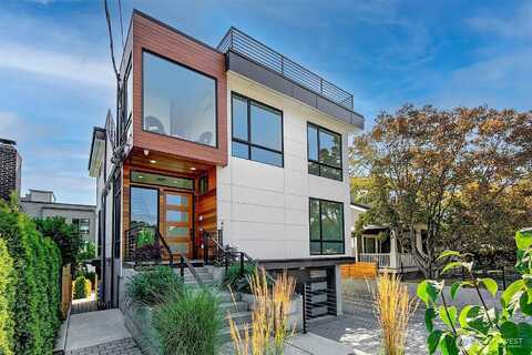 Ne 56Th, Seattle, WA 98105