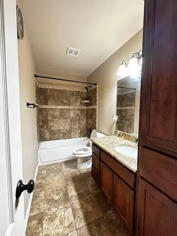 Lyndhurst, SAN ANGELO, TX 76901