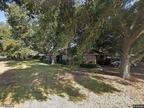 1St, BEAUMONT, TX 77705
