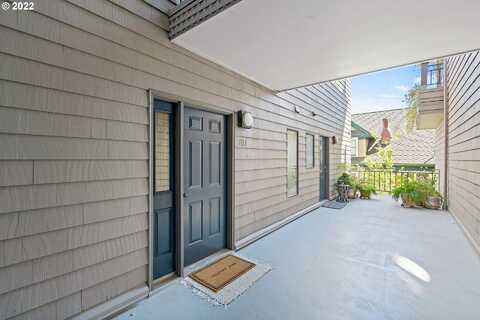 Sw Hall St, Portland, OR 97201