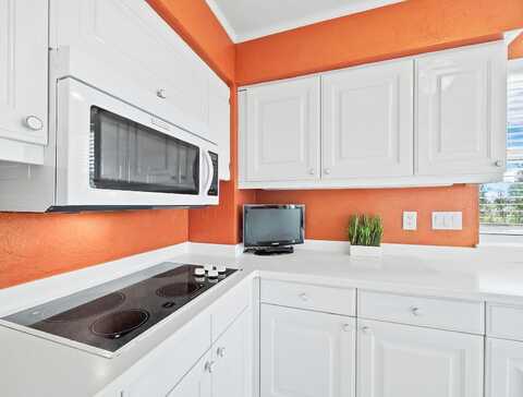 Grand Bay Boulevard, Longboat Key, FL 34228