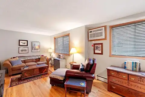 Grand Avenue, Saint Paul, MN 55102