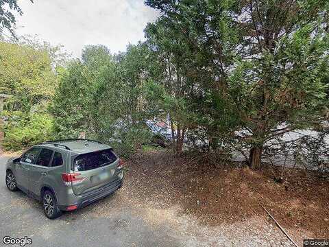 Walker Sq, Charlottesville, VA 22903