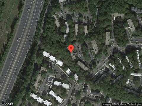 Briarwood Ct N, Annandale, VA 22003