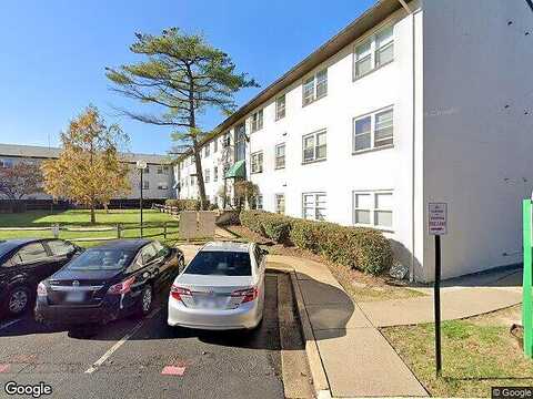 Buckman Rd, Alexandria, VA 22309