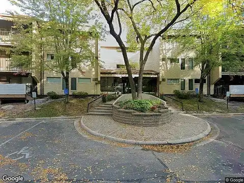 Parkwood Dr, Burnsville, MN 55337