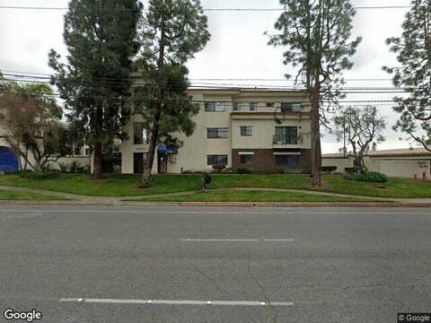 Warner Ave, Fountain Valley, CA 92708