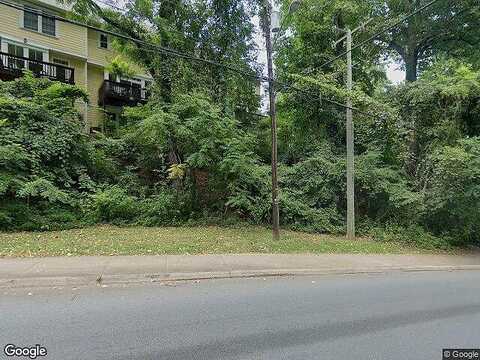 Melbourne Park Cir, Charlottesville, VA 22901
