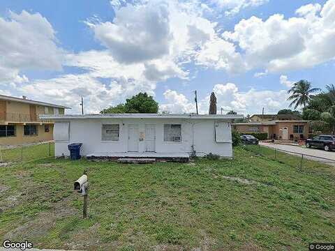 10Th, BELLE GLADE, FL 33430