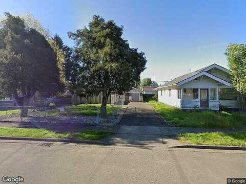 Aberdeen Ave, Hoquiam, WA 98550