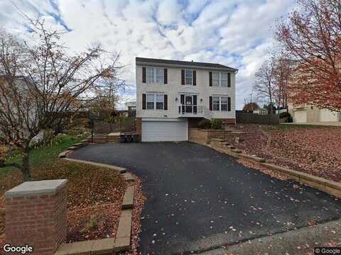 Janyce, GREENSBURG, PA 15601
