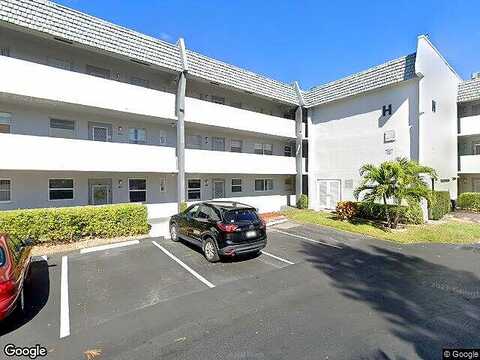 S Golf Circle Dr, Margate, FL 33063