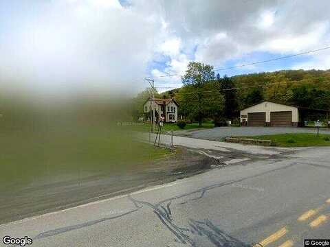 Maple Street, Kingsley, PA 18826