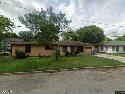 Bismark, SEGUIN, TX 78155