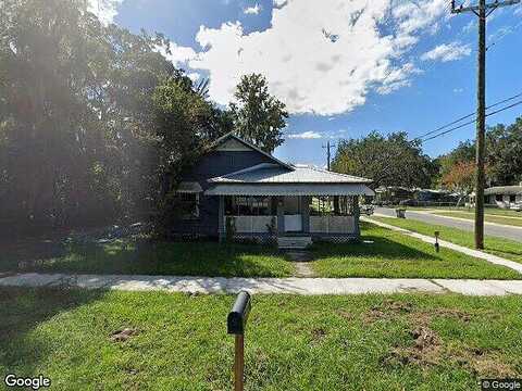 Oak, PALATKA, FL 32177