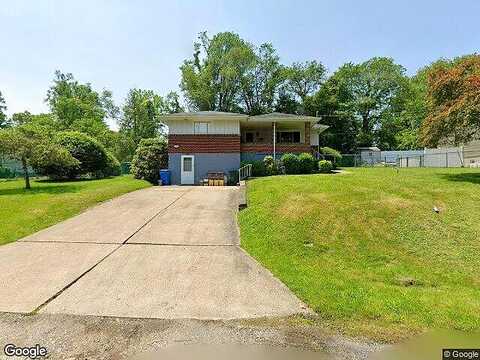 Pamela, NEW KENSINGTON, PA 15068