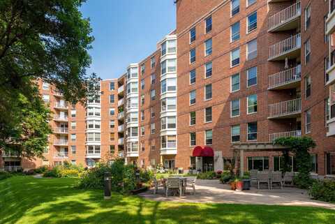W 28Th Street, Minneapolis, MN 55408