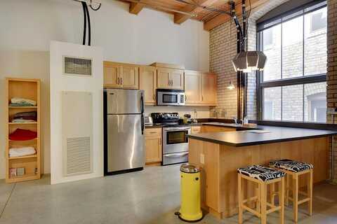 5Th Street, Minneapolis, MN 55413