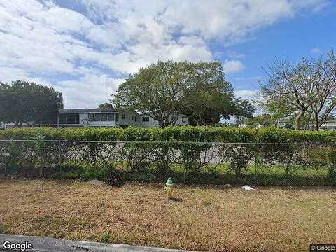 Westbury G, Deerfield Beach, FL 33442